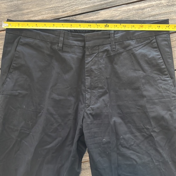 BOSS BY HUGO BOSS BLACK LIGHTWEIGHT DRESS PANTS IN COTTON 36-38 waist 32 inseam - Picture 6 of 6
